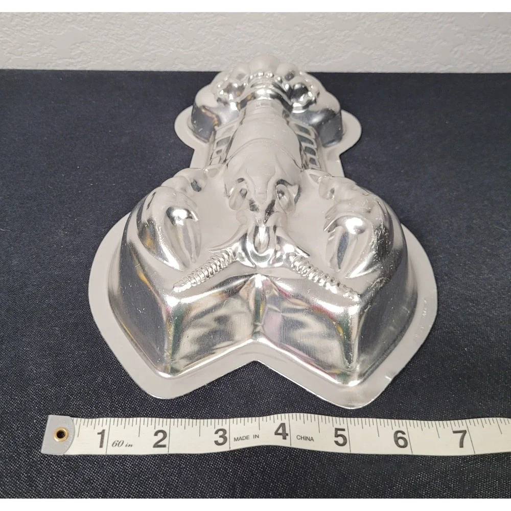 Vintage 1960s Nevco Aluminum Lobster Jello Mold Pan Wall Decor Hong Kong MCM